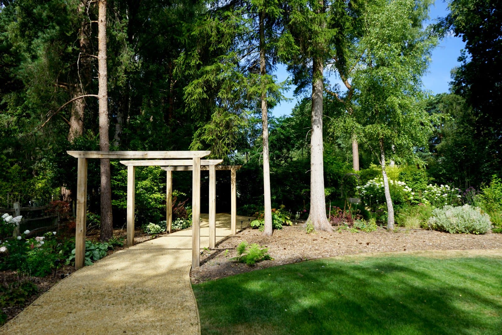 Landscaping work in Finchampstead by SCA Landscapes, photo 1
